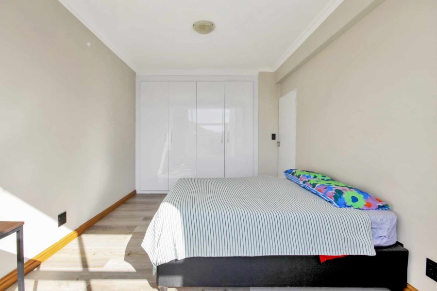 To Let 3 Bedroom Property for Rent in Sea Point Western Cape
